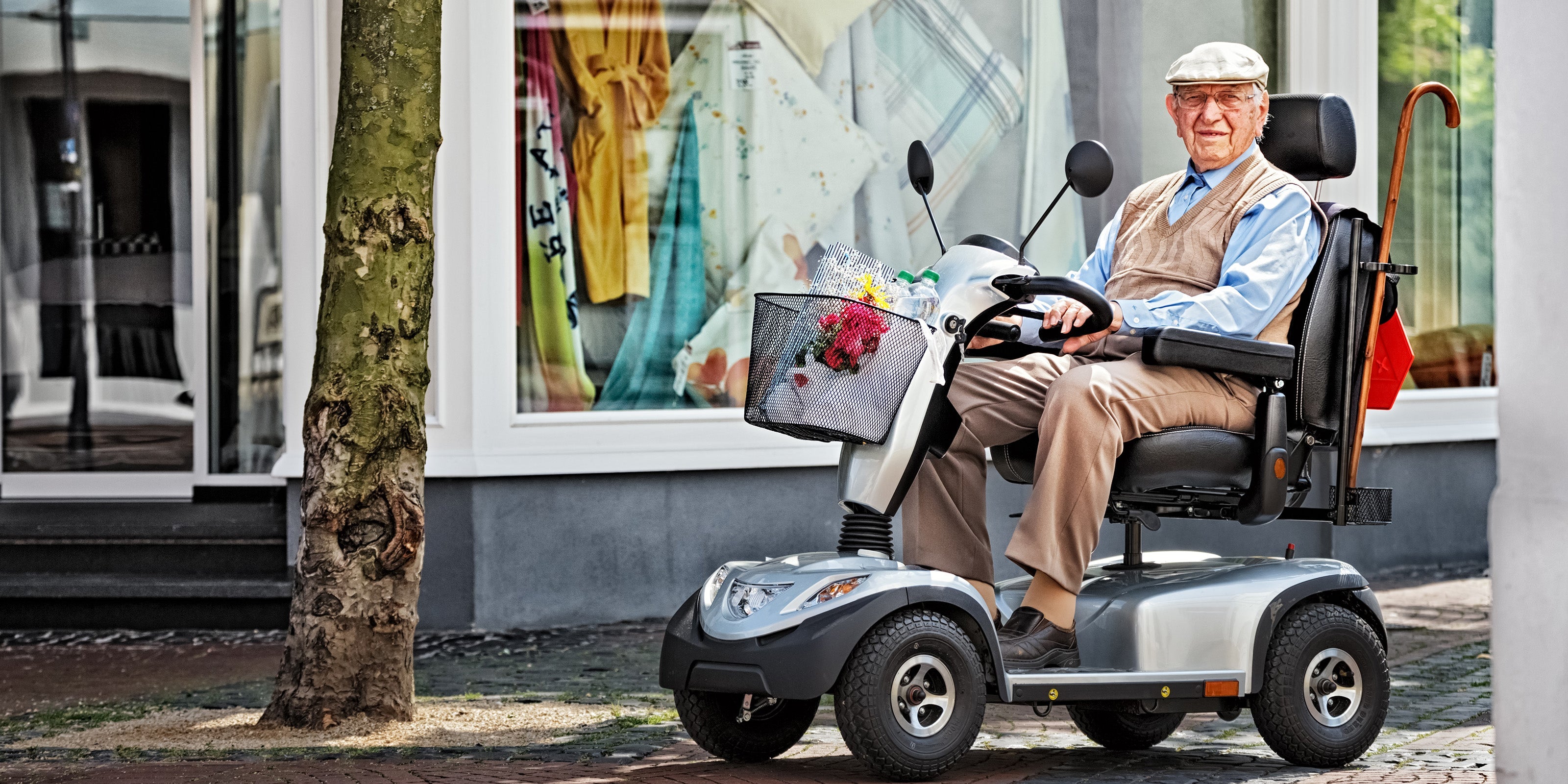 Waarom de helmplicht niet geldt voor de scootmobiel